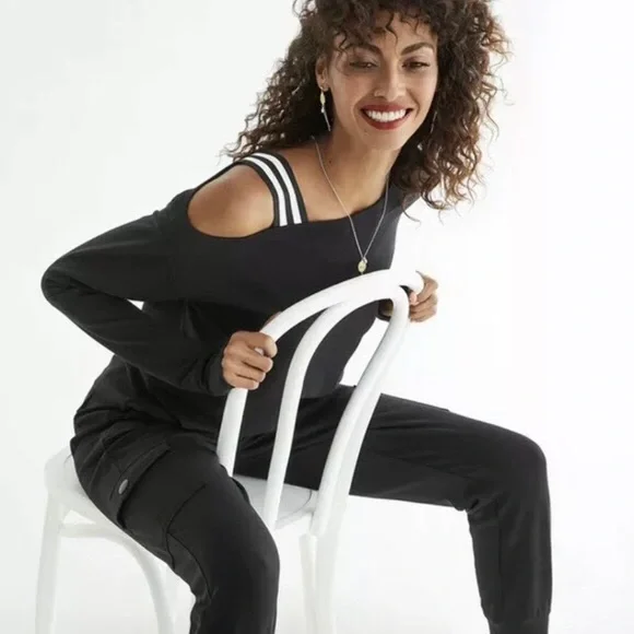 CAbi 4047 Fanatic Sweatshirt - Picture 3 of 3